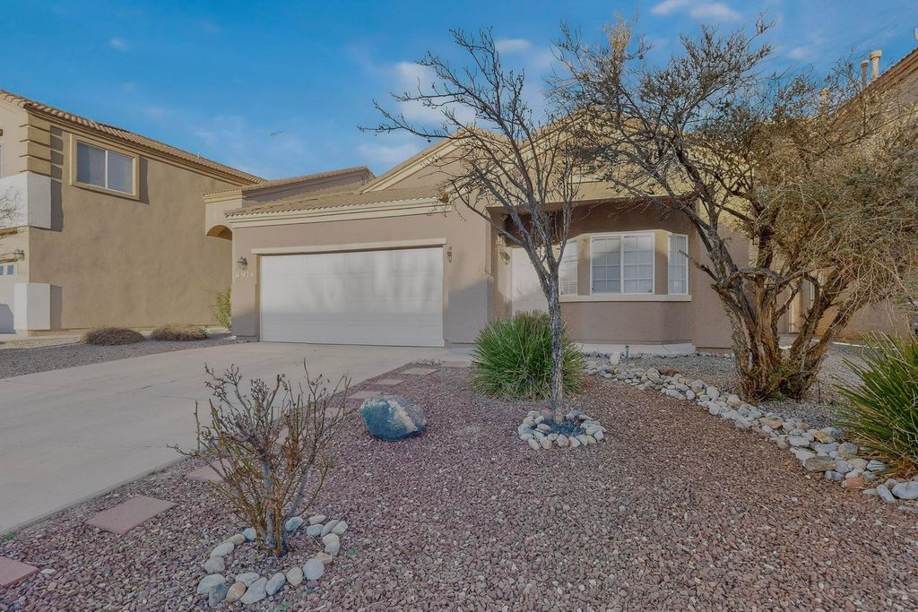 Image 2 of property listing at 8916 Oso Corridor Place NW, Albuquerque, NM 87114