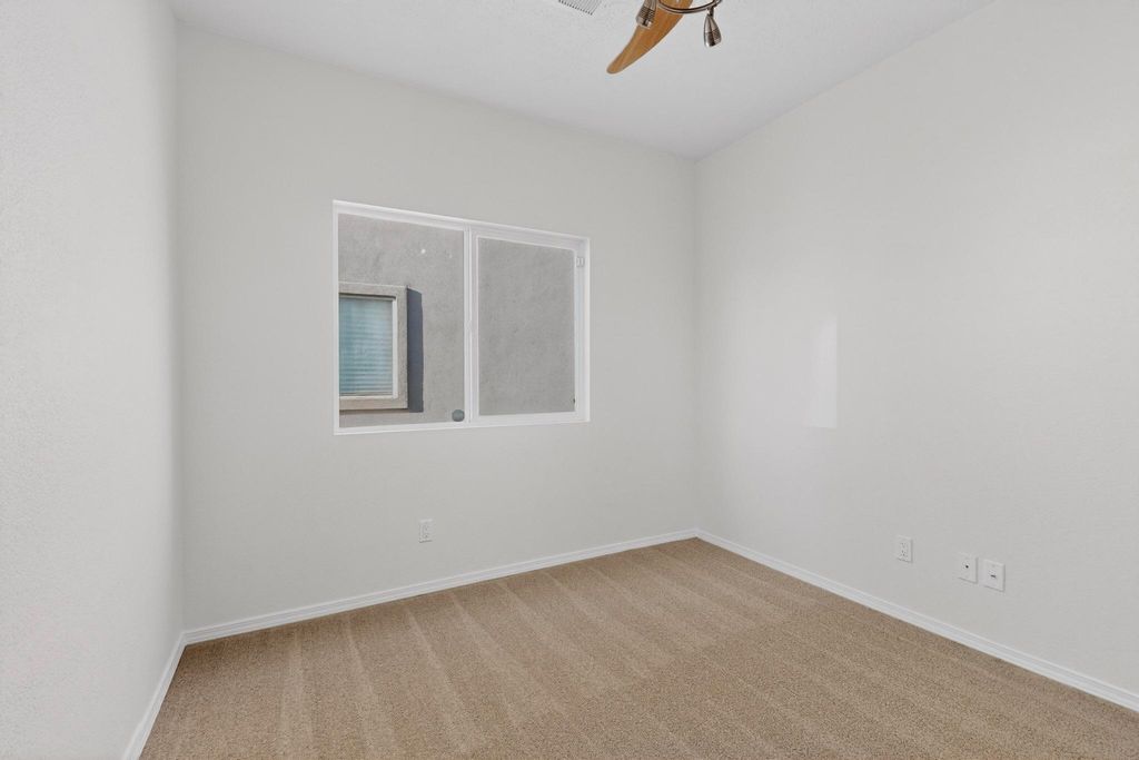 Image 26 of property listing at 8916 Oso Corridor Place NW, Albuquerque, NM 87114