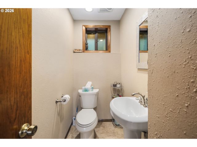 1901 Nw COUCH St, Camas, WA 98607