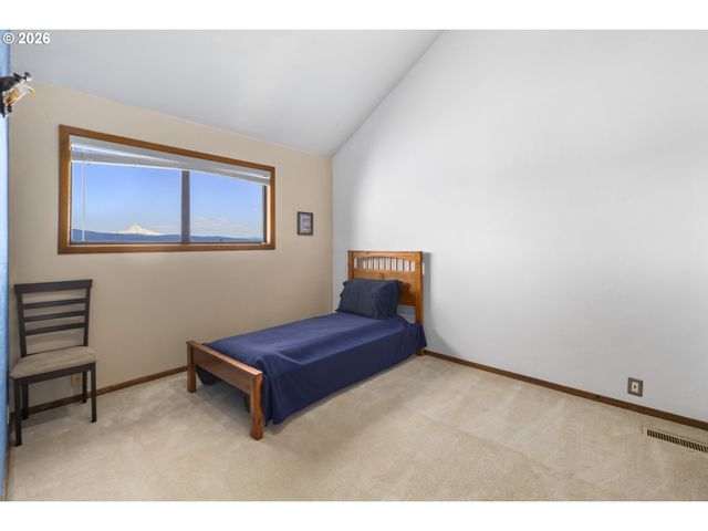 1901 Nw COUCH St, Camas, WA 98607
