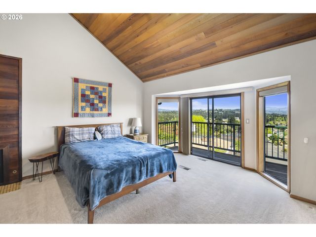 1901 Nw COUCH St, Camas, WA 98607