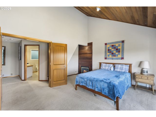 1901 Nw COUCH St, Camas, WA 98607