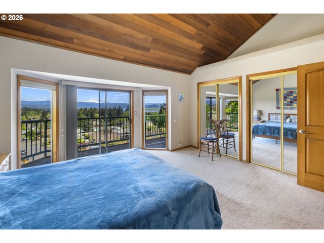 1901 Nw COUCH St, Camas, WA 98607