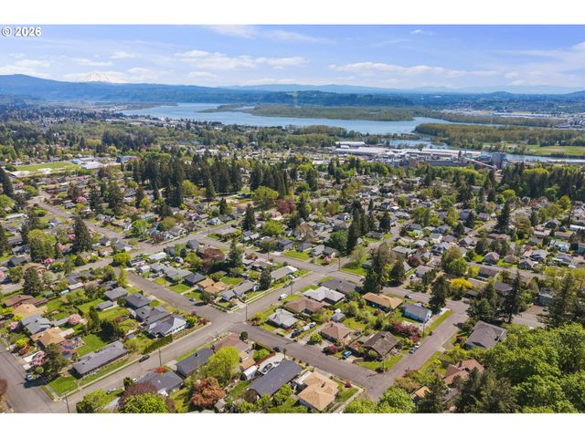 1901 Nw COUCH St, Camas, WA 98607