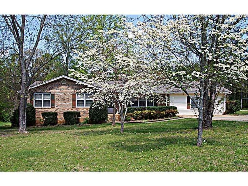 180 Bruce Court, Dallas, GA 30157