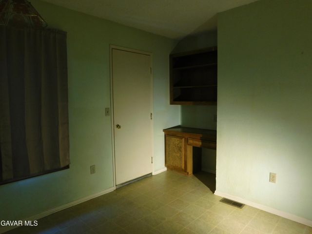 14323 Winchester Drive, Mojave, CA 93501