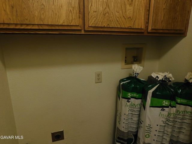 14323 Winchester Drive, Mojave, CA 93501