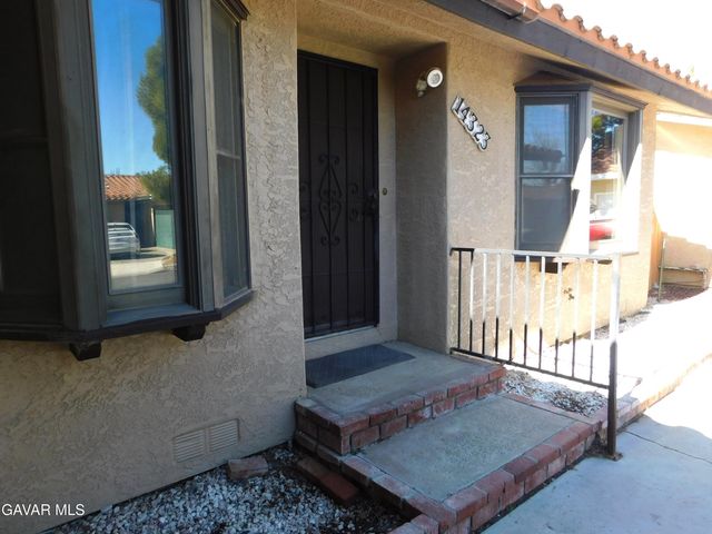 14323 Winchester Drive, Mojave, CA 93501