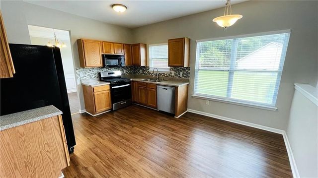 1215 Grey Rock Way, Suwanee, GA 30024