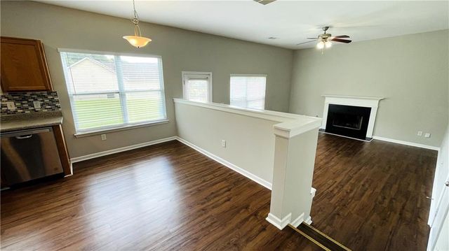 1215 Grey Rock Way, Suwanee, GA 30024