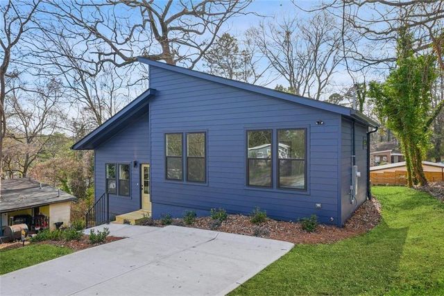 1674 Mary George Avenue NW, Atlanta, GA 30318