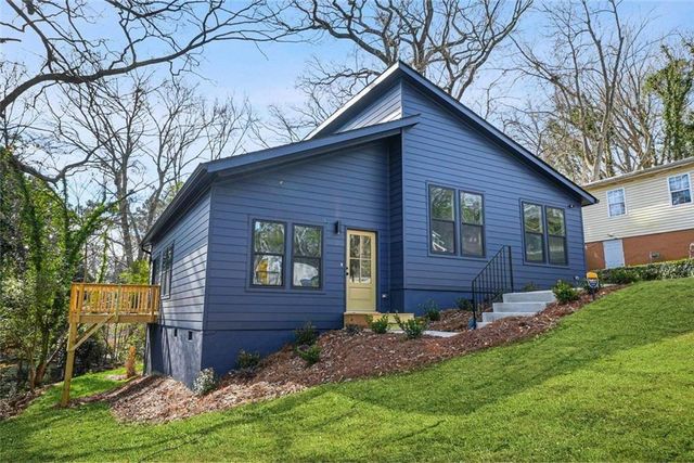 1674 Mary George Avenue NW, Atlanta, GA 30318