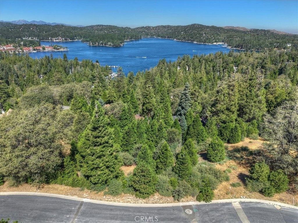 149 Mill Pond Road, Lake Arrowhead, CA 92352