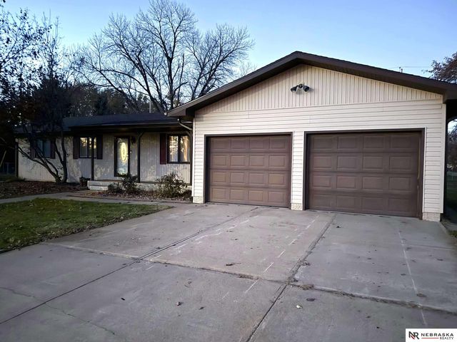 4152 Arizona Avenue, Grand Island, NE 68803