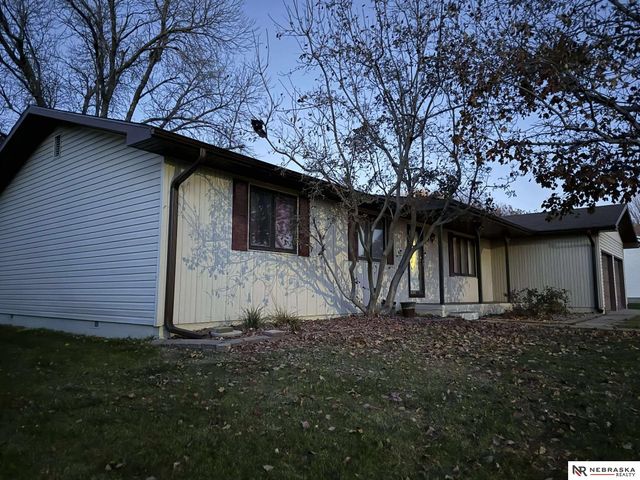 4152 Arizona Avenue, Grand Island, NE 68803