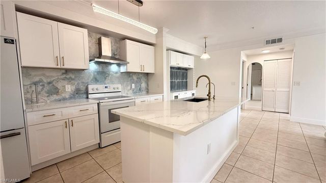 11500 Villa Grand 306, Fort Myers, FL 33913