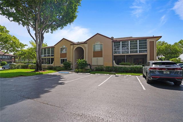 4910 NW 102nd Ave 203-8, Doral, FL 33178