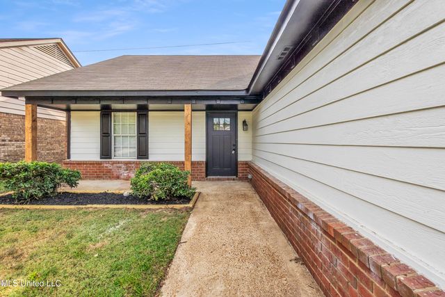 3031 S Caitlynn Circle, Horn Lake, MS 38637