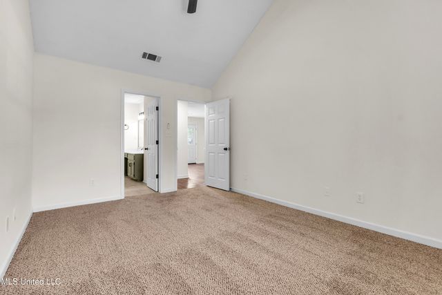 3031 S Caitlynn Circle, Horn Lake, MS 38637