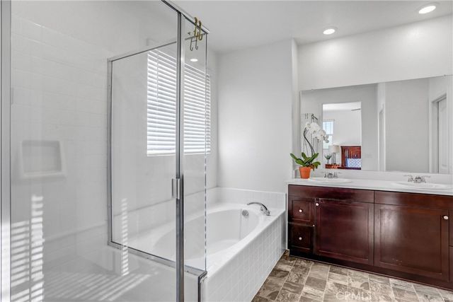 16681 Wyndham 8, Fontana, CA 92336
