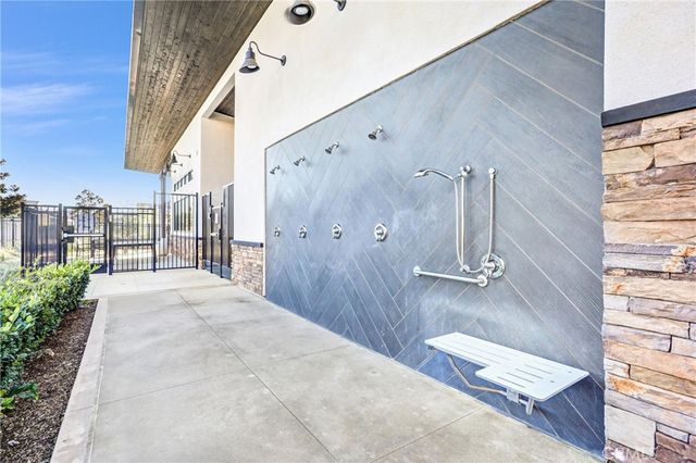 16681 Wyndham 8, Fontana, CA 92336