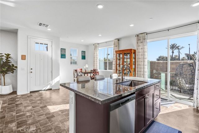 16681 Wyndham 8, Fontana, CA 92336