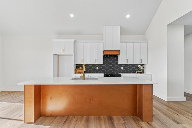 5946 S Hearthstone Court, Springfield, MO 65810