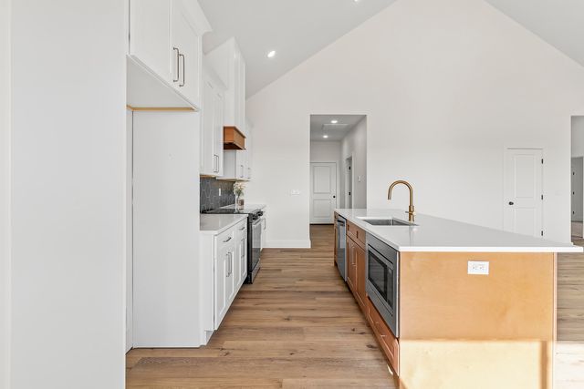 5946 S Hearthstone Court, Springfield, MO 65810