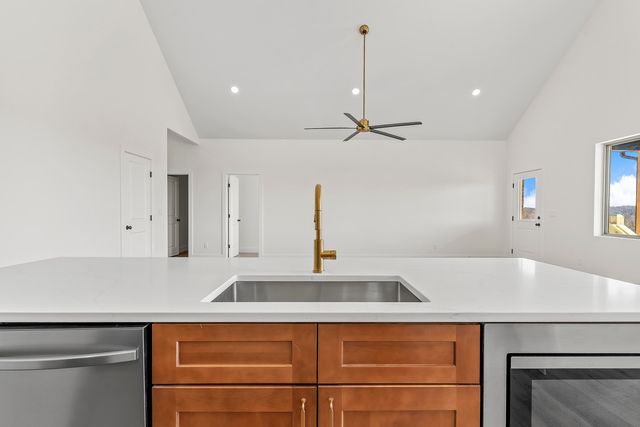 5946 S Hearthstone Court, Springfield, MO 65810