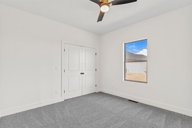 5946 S Hearthstone Court, Springfield, MO 65810