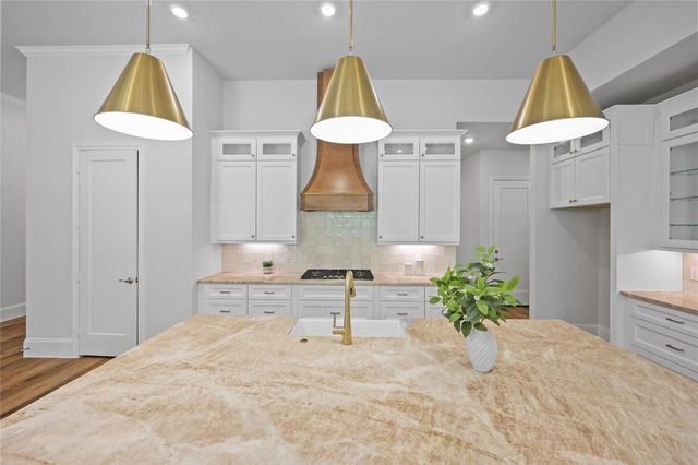 161 Pine Branch Drive, Montgomery, TX 77356