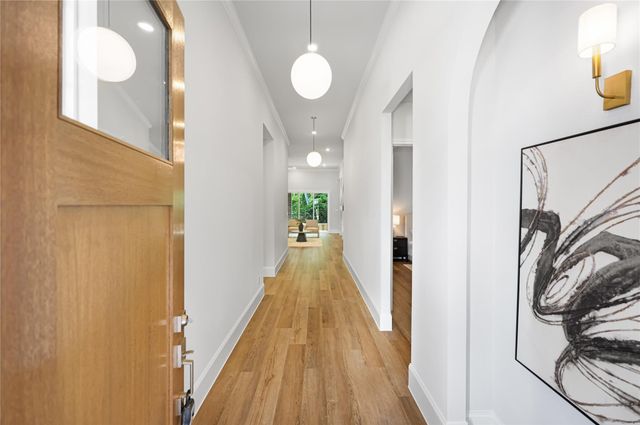 161 Pine Branch Drive, Montgomery, TX 77356