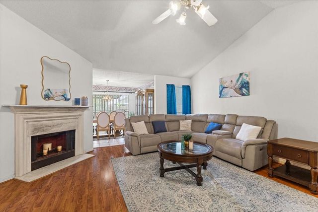 1703 Plumwood Drive, Houston, TX 77014