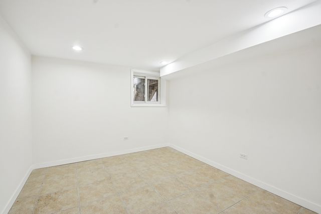 2336 W Taylor Street 1, Chicago, IL 60612