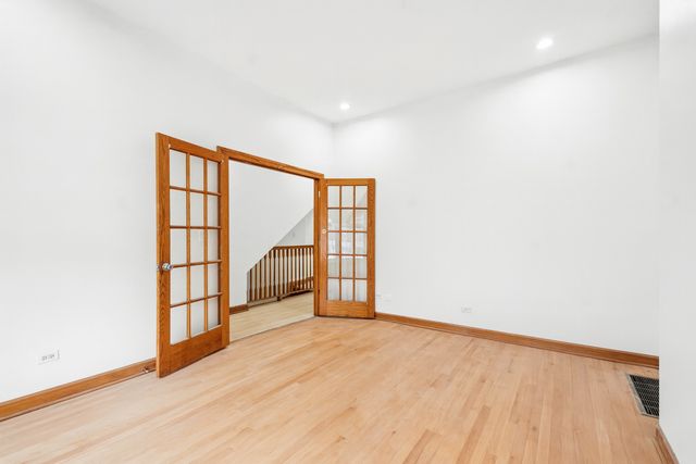 2336 W Taylor Street 1, Chicago, IL 60612