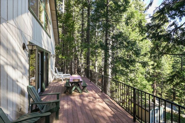 758 Yuroc, Dorrington, CA 95223