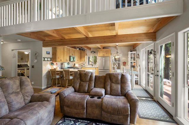 758 Yuroc, Dorrington, CA 95223