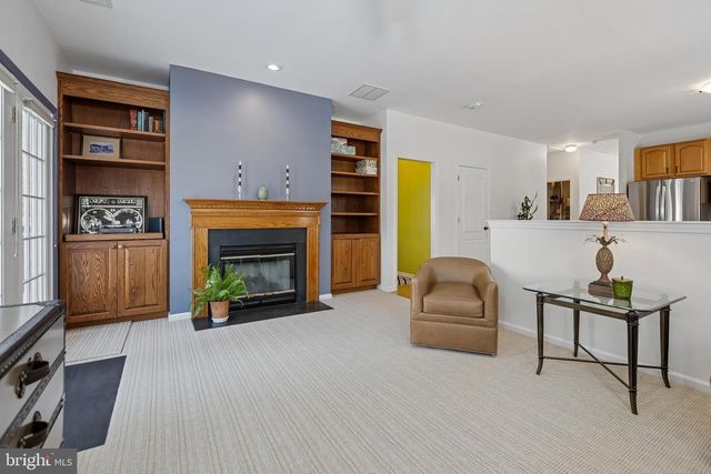 17 PINFLOWER LN, Princeton Junction, NJ 08550