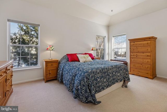 17 PINFLOWER LN, Princeton Junction, NJ 08550