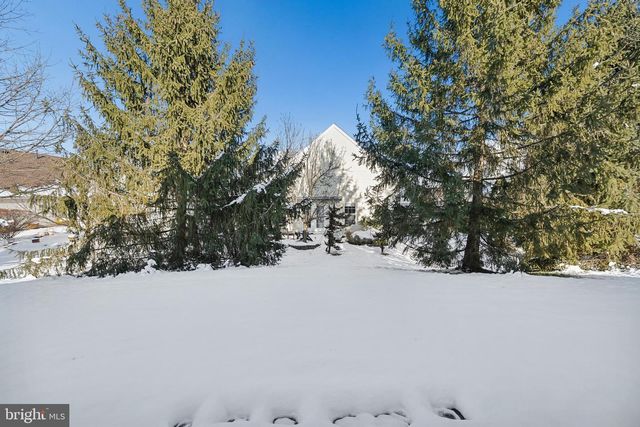 17 PINFLOWER LN, Princeton Junction, NJ 08550