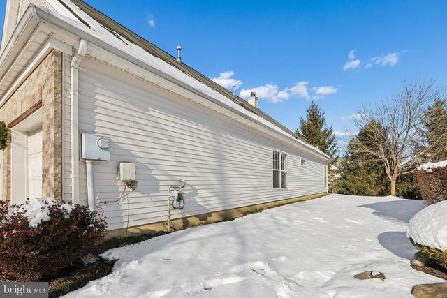 17 PINFLOWER LN, Princeton Junction, NJ 08550