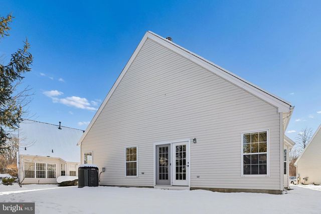 17 PINFLOWER LN, Princeton Junction, NJ 08550