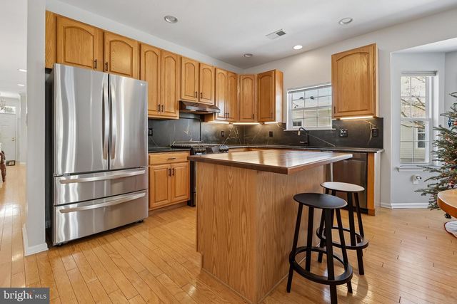 17 PINFLOWER LN, Princeton Junction, NJ 08550