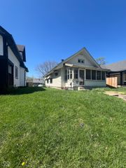 2004 N Dexter Street, Indianapolis, IN 46202