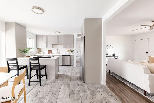 7414 E MORELAND Street, Scottsdale, AZ 85257