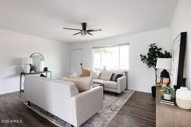 7414 E MORELAND Street, Scottsdale, AZ 85257
