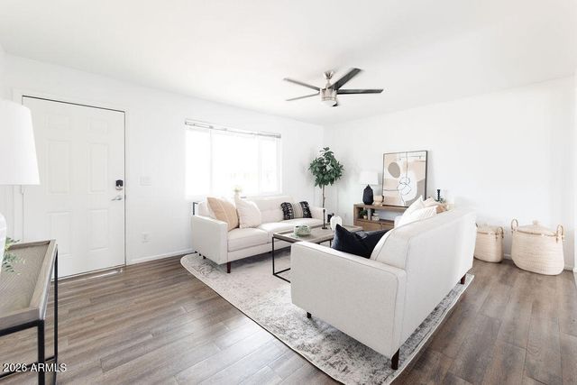 7414 E MORELAND Street, Scottsdale, AZ 85257