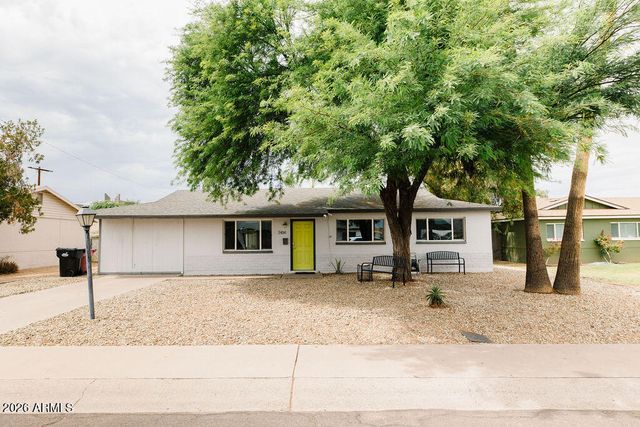 7414 E MORELAND Street, Scottsdale, AZ 85257