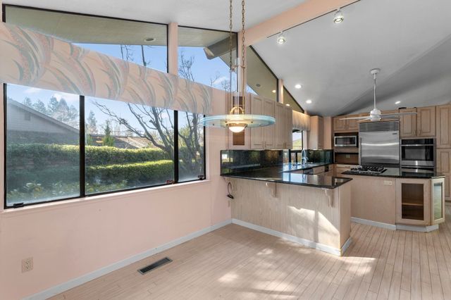 2115 Canyon Oak Ln, Danville, CA 94506