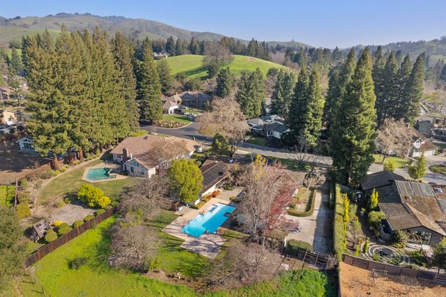 2115 Canyon Oak Ln, Danville, CA 94506